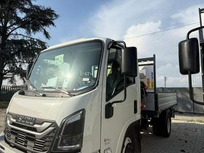 Isuzu M21 T H 1.9 TDI PL-RG Cabinato Bianco usata Lariano