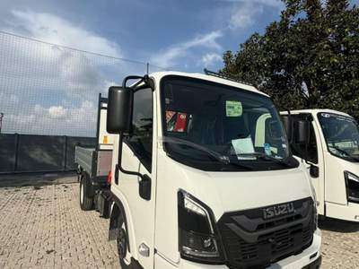 Isuzu M21 T H 1.9 TDI PL-RG Cabinato Bianco usata Lariano