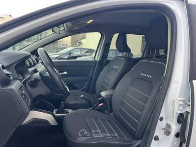 Dacia Duster 1.0 tce Prestige up Gpl 4x2 100cv Bianco usata Agliana