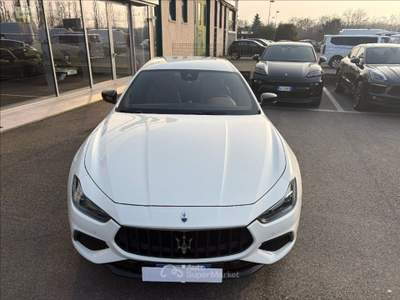 Maserati Ghibli 3.0 V6 Modena S Q4 430cv auto Bianco usata Cava Manara