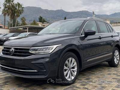 Volkswagen Tiguan Life 2.0 TDI 122CV usata Partinico