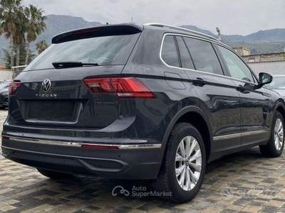Volkswagen Tiguan Life 2.0 TDI 122CV usata Partinico