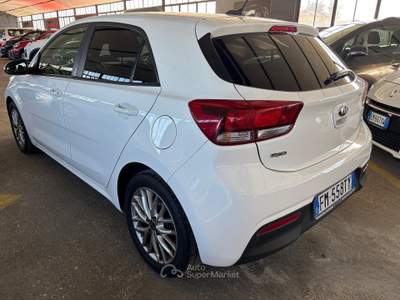 Kia Rio 12V 74KW 101CV Cool NEOPATENTATO usata Sommacampagna