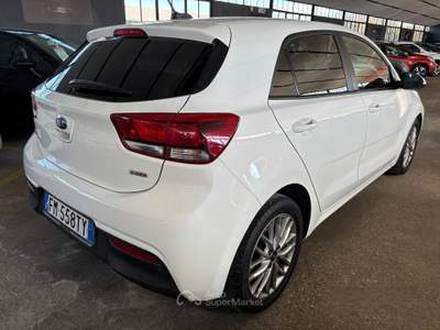 Kia Rio 12V 74KW 101CV Cool NEOPATENTATO usata Sommacampagna