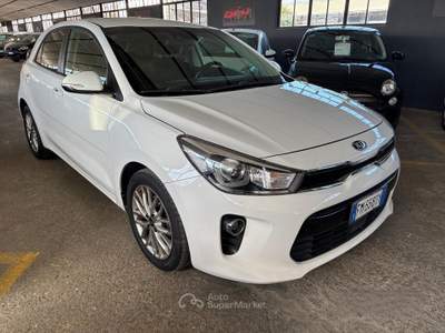Kia Rio 12V 74KW 101CV Cool NEOPATENTATO usata Sommacampagna