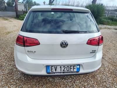 Volkswagen Golf 1.2 TSI 85 CV 5p. Tech&Sound BlueMotion Technology Bianco usata Roma