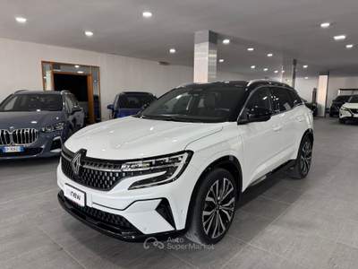 Renault Austral 1.2 E-Tech Full Hybrid Iconic 200cv auto Bianco usata Pozzuoli