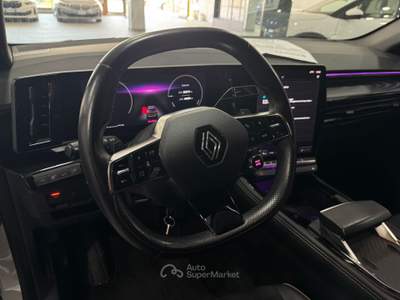 Renault Austral 1.2 E-Tech Full Hybrid Iconic 200cv auto Bianco usata Pozzuoli