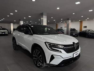 Renault Austral 1.2 E-Tech Full Hybrid Iconic 200cv auto Bianco usata Pozzuoli