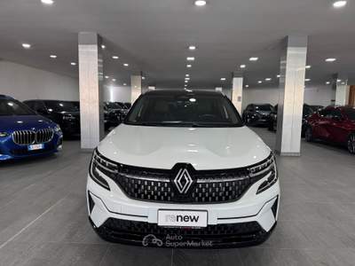 Renault Austral 1.2 E-Tech Full Hybrid Iconic 200cv auto Bianco usata Pozzuoli
