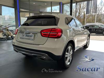 Mercedes-Benz GLA 200 d (cdi) Enduro auto Bianco usata Potenza