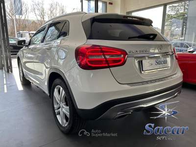 Mercedes-Benz GLA 200 d (cdi) Enduro auto Bianco usata Potenza