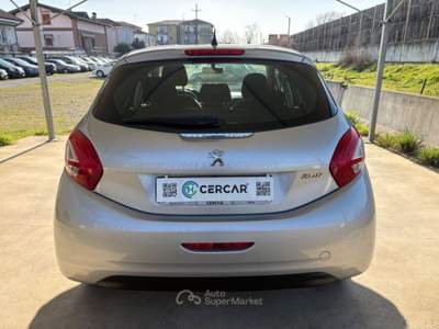 Peugeot 208 1.0 VTi 68 CV 5 porte OK NEOPATENTATI EURO 5B BENZ Argento usata Pavia