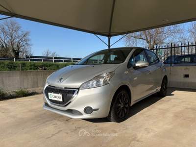 Peugeot 208 1.0 VTi 68 CV 5 porte OK NEOPATENTATI EURO 5B BENZ Argento usata Pavia