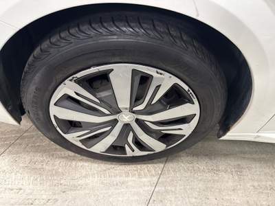 Peugeot 208 1.2 75CV Stop&Start Active Ok Neopatentati Bianco usata Prato