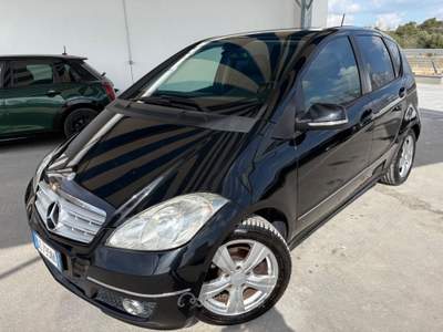 Mercedes-Benz Classe A A 160 CDI BlueEFFICIENCY Elegance Nero usata ALTAMURA