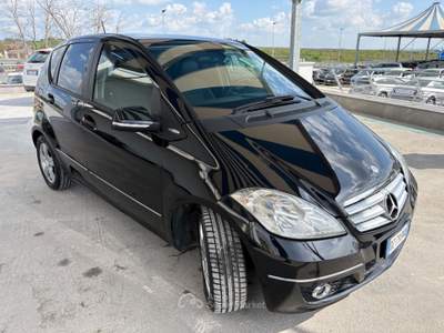 Mercedes-Benz Classe A A 160 CDI BlueEFFICIENCY Elegance Nero usata ALTAMURA