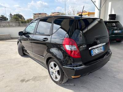 Mercedes-Benz Classe A A 160 CDI BlueEFFICIENCY Elegance Nero usata ALTAMURA