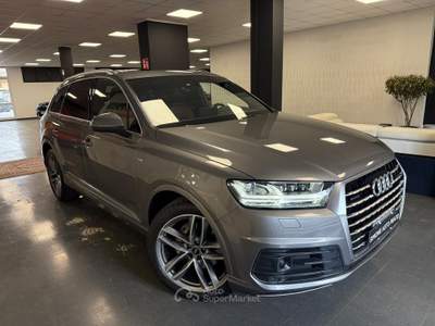 Audi Q7 272 CV quattro tiptronic Sport Plus Argento usata Prato