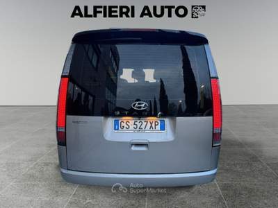 Hyundai Staria 2.2 CRDi 177cv 2WD Wagon Auto 9posti Argento usata Calenzano