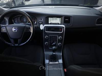 Volvo V60 Volvo V60 D2 1.6 Kinetic Unicoproprietario Nero usata Torino