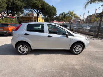 Fiat Punto 1.4 Natural Power Street 70cv EU6 Grigio usata Cercola