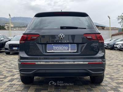 Volkswagen Tiguan Life 2.0 TDI 122CV Grigio usata Borgetto