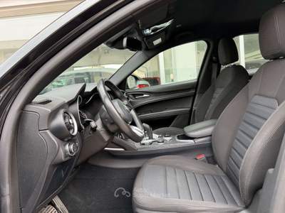 Alfa Romeo Stelvio 2.2 t Business rwd 160cv auto UNICO PROPRIETARIO Nero usata Cesano Maderno