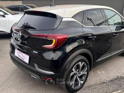 Renault Captur 1.6 E-Tech hybrid RS Line 145cv auto Rosso usata MONCALIERI