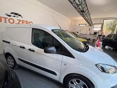 Ford Transit Courier 1.0 EcoBoost 100CV Van Trend usata Gualdo Tadino