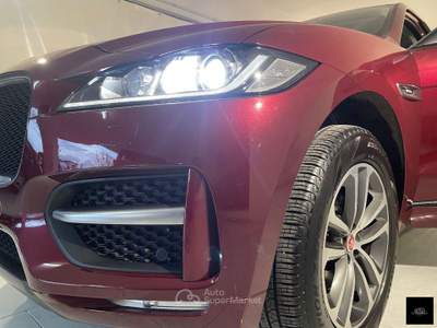 Jaguar F-Pace 2.0 D 180 CV aut. R-Sport usata San Giuseppe Vesuviano