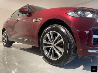 Jaguar F-Pace 2.0 D 180 CV aut. R-Sport usata San Giuseppe Vesuviano