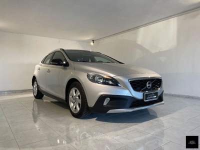 Volvo V40 Cross Country D2 Summum usata San Giuseppe Vesuviano