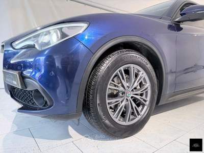 Alfa Romeo Stelvio 2.2 T.diesel 180CV AT8 RWD Exec. Blu/Azzurro usata San Giuseppe Vesuviano