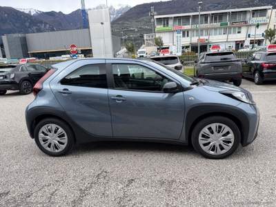 Toyota Aygo Aygo X 1.0 VVT-i 72 CV 5p. ACTIVE S-CVT Grigio usata Arco