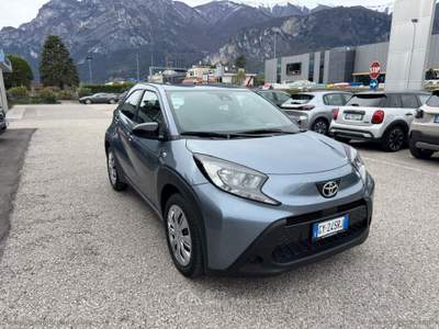 Toyota Aygo Aygo X 1.0 VVT-i 72 CV 5p. ACTIVE S-CVT Grigio usata Arco