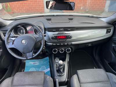 Alfa Romeo Giulietta - Giulietta - 1.6 JTDm-2 105 CV Business Bianco usata Prato