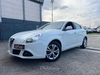 Alfa Romeo Giulietta - Giulietta - 1.6 JTDm-2 105 CV Business Bianco usata Prato