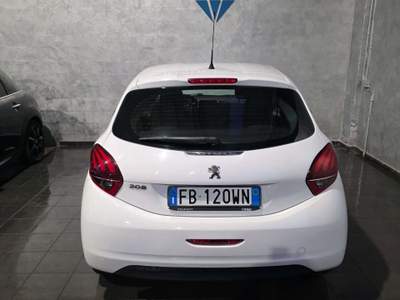 Peugeot 208 1.2 BENZINA EURO 6 Bianco usata Cornaredo