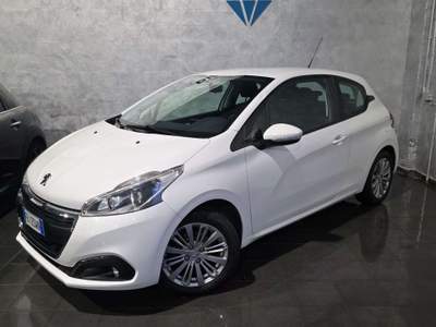 Peugeot 208 1.2 BENZINA EURO 6 Bianco usata Cornaredo