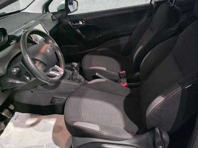 Peugeot 208 1.2 BENZINA EURO 6 Bianco usata Cornaredo