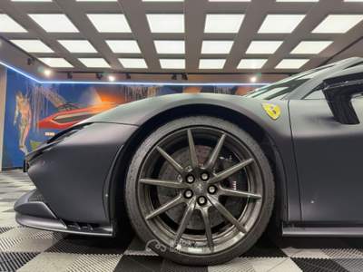 Ferrari SF90 Spyder (234) Nero usata Calenzano