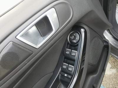 Ford Fiesta 5p. Bz.- GPL Titanium - 2017 Grigio usata Barletta