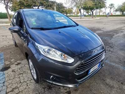 Ford Fiesta 5p. Bz.- GPL Titanium - 2017 Grigio usata Barletta
