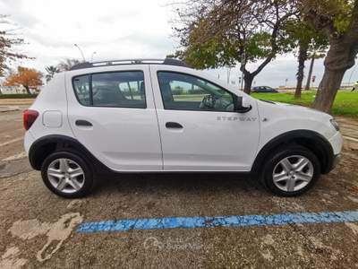 Dacia Sandero TurboGPL 90CV Ambiance 2016 Bianco usata Barletta