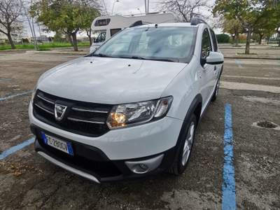 Dacia Sandero TurboGPL 90CV Ambiance 2016 Bianco usata Barletta