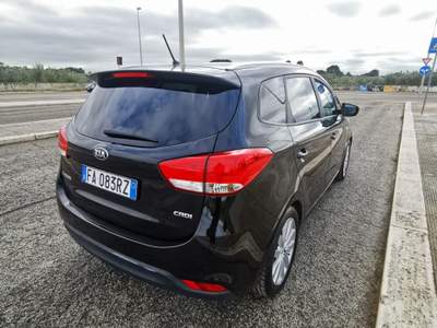 Kia Carens 136 CV Auto Class 2015 Nero usata Barletta