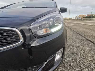 Kia Carens 136 CV Auto Class 2015 Nero usata Barletta