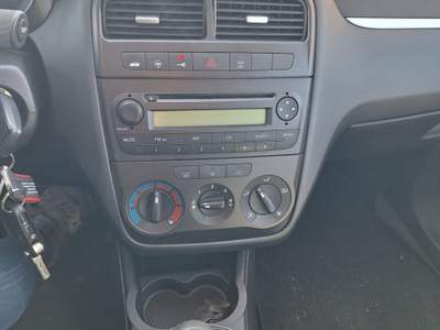 Fiat Grande Punto 5P. Dynamic NEOPATENTATI Grigio usata Barletta