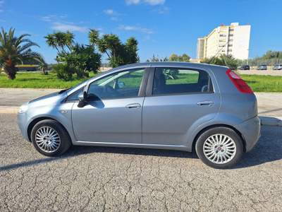 Fiat Grande Punto 5P. Dynamic NEOPATENTATI Grigio usata Barletta